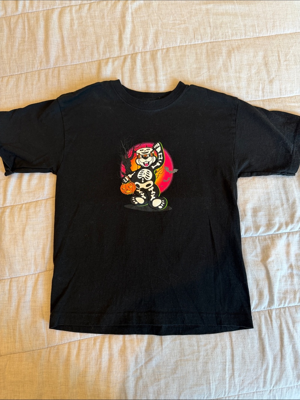Kids Buc-ee’s Glow In The Dark Black Short-Sleeve Halloween Skeleton Graphic Tee